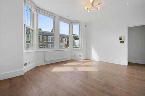 Outstanding Turn Key 2 bedroom ground floor garde