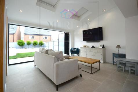 Seam Way, Pontefract (23)Lounge.JPG