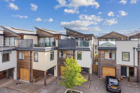 A03 - 31 Baltic Way Totnes - 260820.jpg