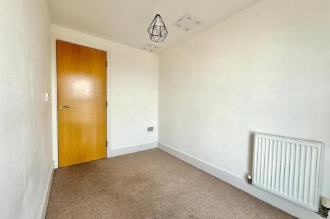 2nd Bedroom