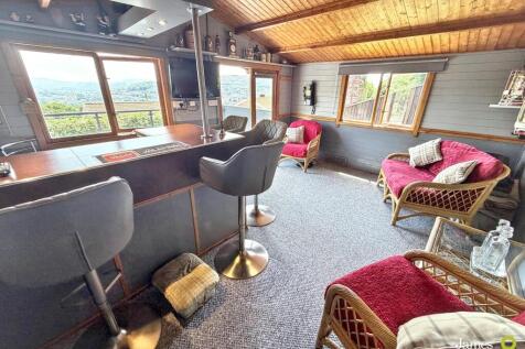 Summerhouse2