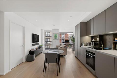 Kitchen/ Living Room