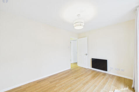 2766be5317f944c283e97b8890632ba3_80_CAM03218G0-PR0