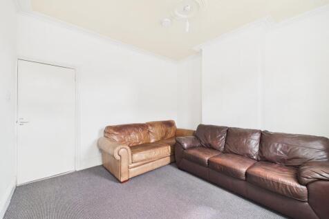 CAM01786G0-PR0172-STILL004