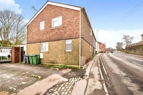 2 Bedroom Flat in ME15 6QS