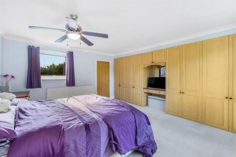 338 Cricklewood (Kirton End)-29.jpg