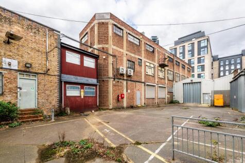 Glasshouse Walk 7 36.jpg