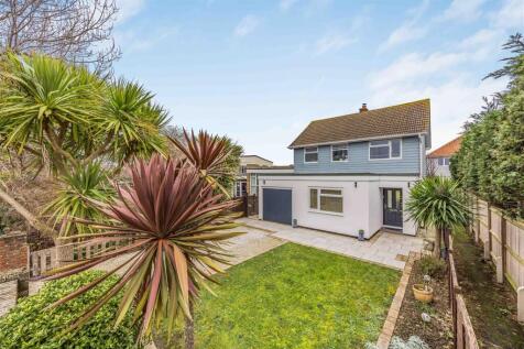 5 Culver Drive, Hayling Island-Small-PorticoMarket