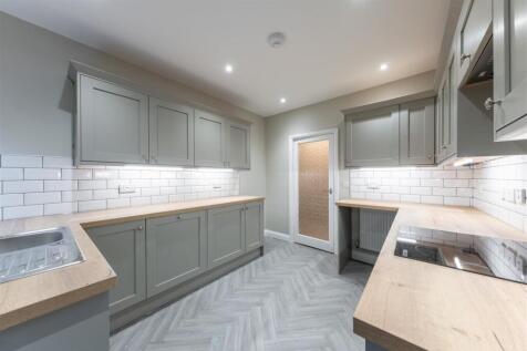 17 Station Road-003.jpg