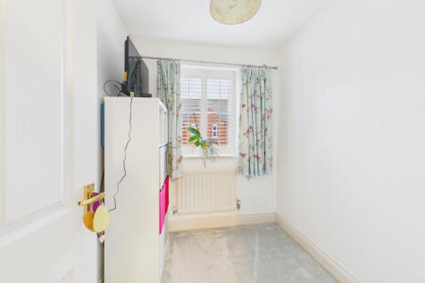 CAM04968G0-PR0086-STILL016