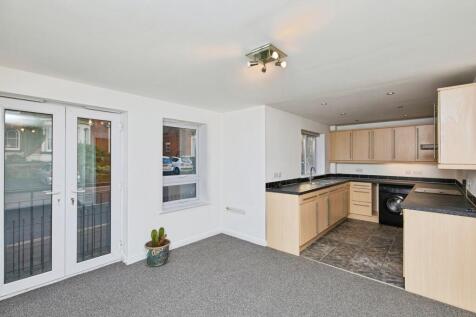 Lounge Kitchen