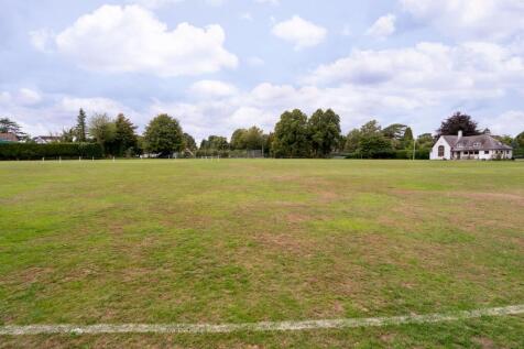 Backing onto The Glebe