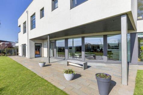 5 bed, 5 bath Detached in Edinburgh - Photo 4