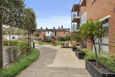 10-2e11e8f6-c79d-4469-b820-669dd863218f76308_39_Th