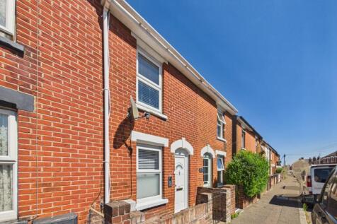 CAM01254G0-PR0504-STILL021.jpg