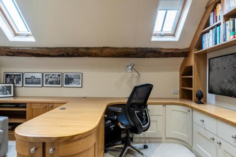 5 bed, 4 bath Semi-Detached in Sheffield - Photo 43