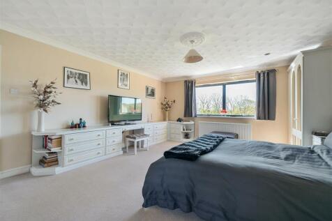 Whistley View, Crowfield