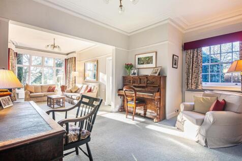 Lounge and study area