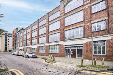 A beautifully presented and spacious one bedroom ground floor apartment with secure parking - available to rent in the much sought after development of The Mill located in the heart of the City Centre