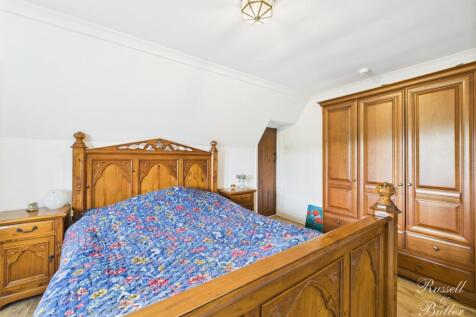 CAM01995G0-PR0326-STILL066