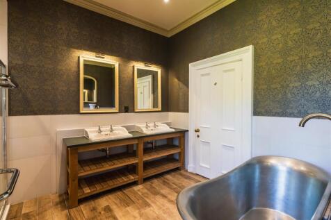 Master En-Suite - 2 Wansfell