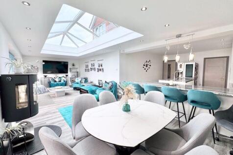 Dining to living and kitchen breakfast