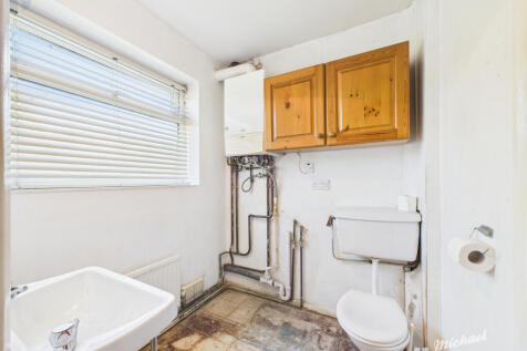 CAM03218G0-PR0625-STILL005