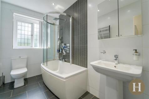 7 bed, 3 bath Detached in Birmingham - Photo 51
