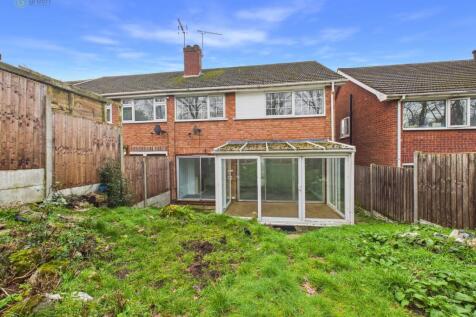 4 bed, 1 bath Semi-Detached in Birmingham - Photo 40