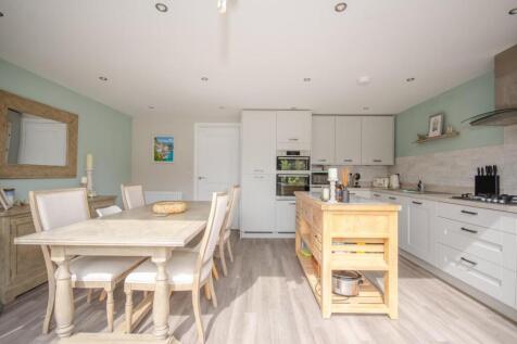 Kitchen-diner main.jpg