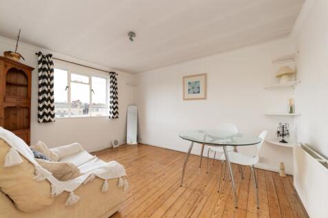 Hayhurst Court F8