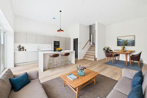 Open-Plan Living (Virtually Furnished)