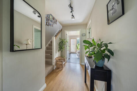 1348331-16-68b9a9...