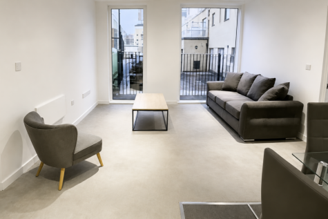 A spacious two-bedroom, two-bathroom apartment with dual en-suites and allocated parking, ideally located close to Manchester University with excellent access to transport and local amenities.
