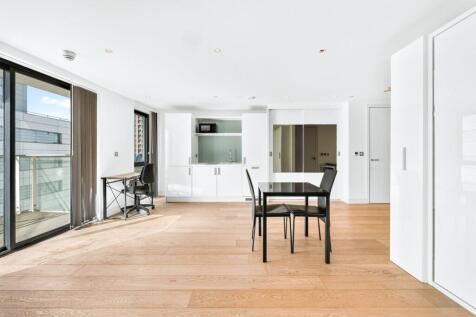 A well-presented studio apartment set within the popular Kensington Apartments development, ideally located in the heart of East London.