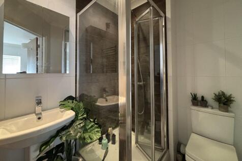 En Suite Shower Room