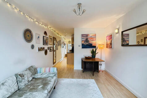 Lounge/ diner/ kitchen