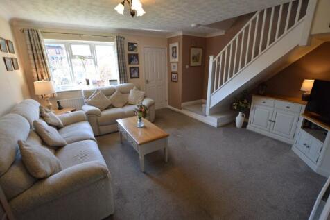 Lounge to Front