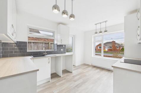Kitchen:
