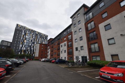 IMPORTANT NOTE: To Pass the referencing earnings criteria for this property you must have a combined annual income of £34,500. Please only apply if you meet this criteria. To apply, please email your