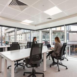 Office to rent in leeds