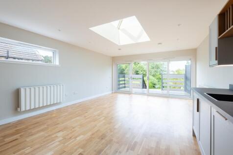 KITCHEN TO DECKING