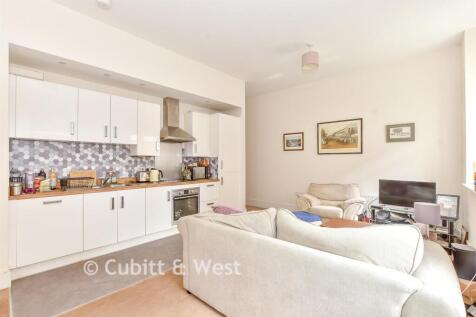 Lounge/Kitchen