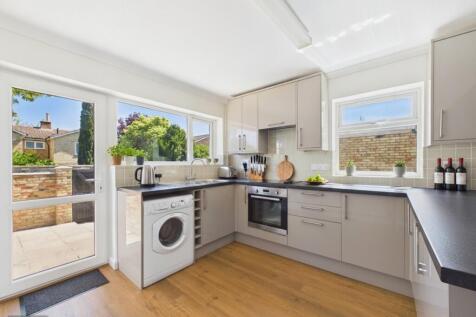 Kitchen virtual- Mark Stephens EweMove Newmarket a