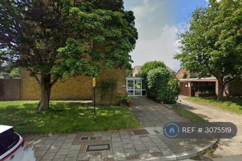 2 Bedroom Flat in BR2 9DB