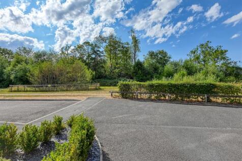 2 Brereton Close-17.jpg