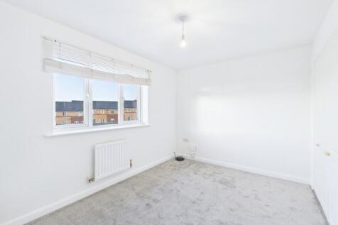 CAM01909G0-PR0430-STILL016