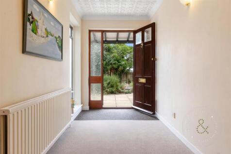 Catherine Drive, Hern Crabtree (16).jpeg