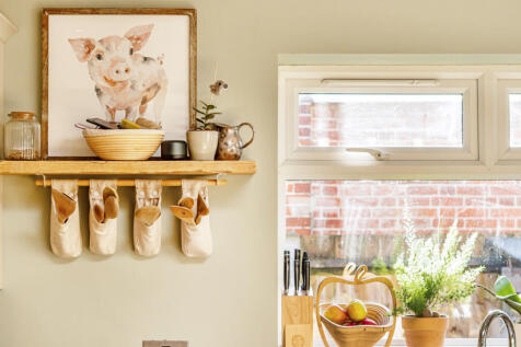 1385683-10-692f15...