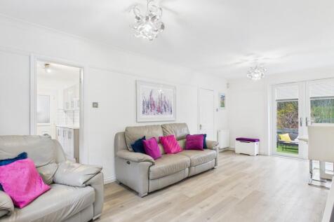 CAM05526G0-PR0064...